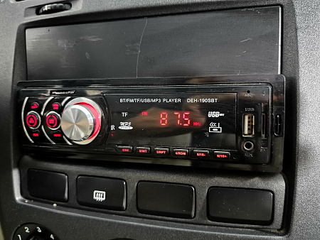 Kia Cerato 1.6 MT (105 л.с.), 2006 Kia Cerato 1.6 MT (105 л.с.), 2006 — купить в Нижнем Новгороде