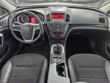 Opel Insignia 1.8 MT (140 л.с.), 2013 — купить в Нижнем Новгороде