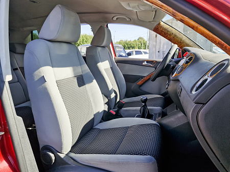 Volkswagen Tiguan 1.4 MT (150 л.с.) 4WD, 2011 — купить в Нижнем Новгороде