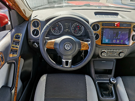 Volkswagen Tiguan 1.4 MT (150 л.с.) 4WD, 2011 — купить в Нижнем Новгороде