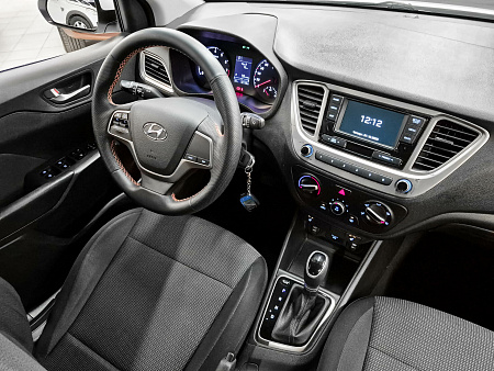 Hyundai Solaris 1.6 AT (123 л.с.), 2020 Hyundai Solaris 1.6 AT (123 л.с.), 2020 — купить в Нижнем Новгороде