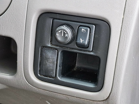 Nissan Cube 1.4 AT (101 л.с.), 2002 — купить в Нижнем Новгороде