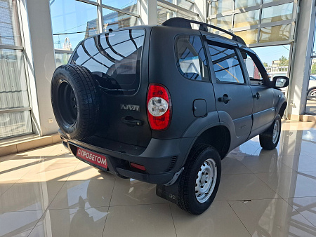 Chevrolet Niva 1.7 MT (80 л.с.) 4WD, 2011 Chevrolet Niva 1.7 MT (80 л.с.) 4WD, 2011 — купить в Нижнем Новгороде