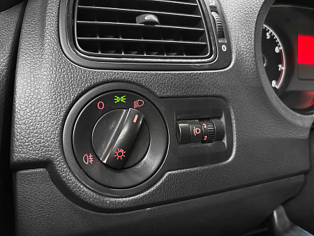 Volkswagen Polo 1.6 AT (105 л.с.), 2014 Volkswagen Polo 1.6 AT (105 л.с.), 2014 — купить в Нижнем Новгороде