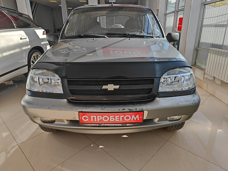 Chevrolet Niva 1.7 MT (80 л.с.) 4WD, 2006 — купить в Нижнем Новгороде