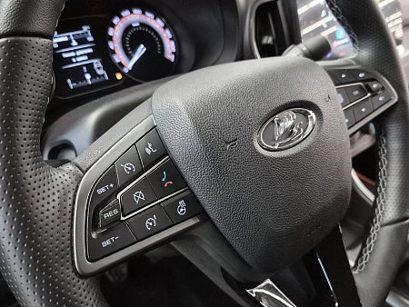 Lada (Ваз) Iskra 1.6 MT (106 л.с.), 2025 — купить в Нижнем Новгороде