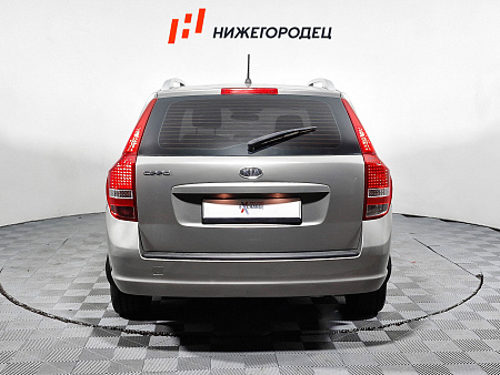 Kia Ceed 1.6 AT (122 л.с.), 2011 — купить в Нижнем Новгороде