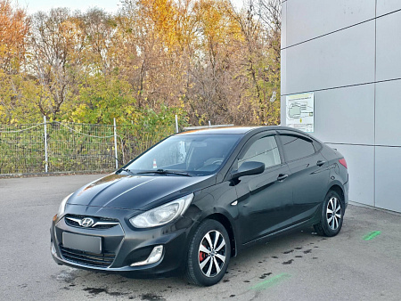 Hyundai Solaris 1.4 MT (107 л.с.), 2011 Hyundai Solaris 1.4 MT (107 л.с.), 2011 — купить в Нижнем Новгороде