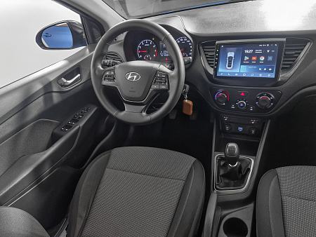 Hyundai Solaris 1.6 MT (123 л.с.), 2019 Hyundai Solaris 1.6 MT (123 л.с.), 2019 — купить в Нижнем Новгороде