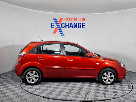 Kia Rio 1.4 AT (95 л.с.), 2011 — купить в Нижнем Новгороде