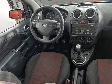 Ford Fiesta 1.4 MT (80 л.с.), 2007 Ford Fiesta 1.4 MT (80 л.с.), 2007 — купить в Нижнем Новгороде