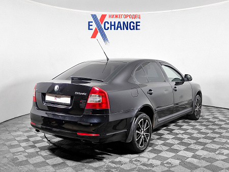 Skoda Octavia 1.6 AT (102 л.с.), 2010 — купить в Нижнем Новгороде