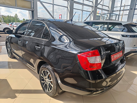 Skoda Rapid 1.6 MT (90 л.с.), 2015 — купить в Нижнем Новгороде