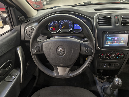 Renault Sandero Stepway 1.6 MT (113 л.с.), 2017 Renault Sandero Stepway 1.6 MT (113 л.с.), 2017 — купить в Нижнем Новгороде