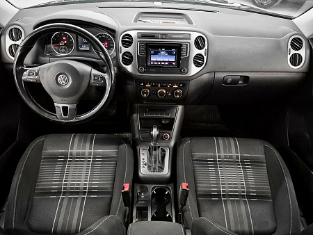 Volkswagen Tiguan 2.0 AT (180 л.с.) 4WD, 2016 Volkswagen Tiguan 2.0 AT (180 л.с.) 4WD, 2016 — купить в Нижнем Новгороде
