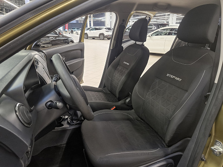 Renault Sandero Stepway 1.6 MT (113 л.с.), 2017 Renault Sandero Stepway 1.6 MT (113 л.с.), 2017 — купить в Нижнем Новгороде