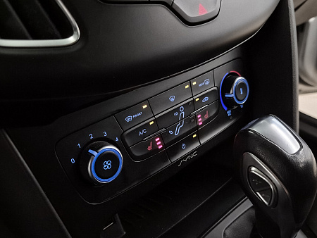 Ford Focus 1.6 AMT (105 л.с.), 2016 Ford Focus 1.6 AMT (105 л.с.), 2016 — купить в Нижнем Новгороде