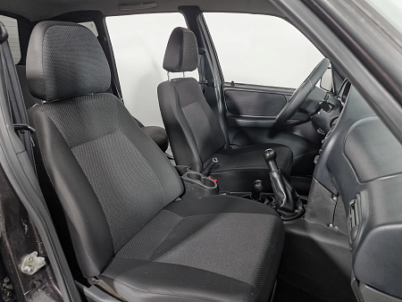Chevrolet Niva 1.7 MT (80 л.с.) 4WD, 2013 Chevrolet Niva 1.7 MT (80 л.с.) 4WD, 2013 — купить в Нижнем Новгороде
