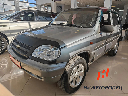 Chevrolet Niva 1.7 MT (80 л.с.) 4WD, 2006 — купить в Нижнем Новгороде