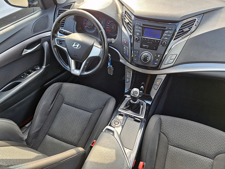 Hyundai i40 2.0 MT (150 л.с.), 2014 Hyundai i40 2.0 MT (150 л.с.), 2014 — купить в Нижнем Новгороде