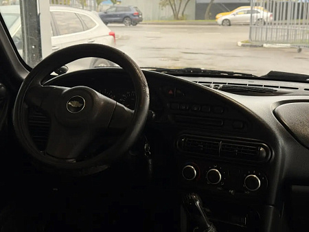 Chevrolet Niva 1.7 MT (80 л.с.) 4WD, 2013 Chevrolet Niva 1.7 MT (80 л.с.) 4WD, 2013 — купить в Нижнем Новгороде