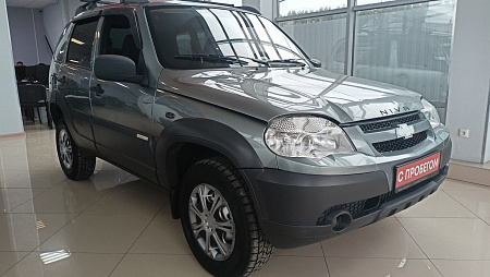 Chevrolet Niva 1.7 MT (80 л.с.) 4WD, 2013 Chevrolet Niva 1.7 MT (80 л.с.) 4WD, 2013 — купить в Нижнем Новгороде