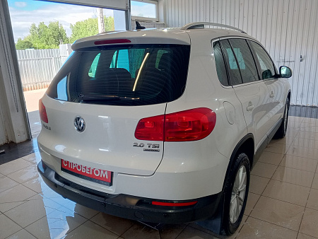Volkswagen Tiguan 2.0 AT (170 л.с.) 4WD, 2012 Volkswagen Tiguan 2.0 AT (170 л.с.) 4WD, 2012 — купить в Нижнем Новгороде