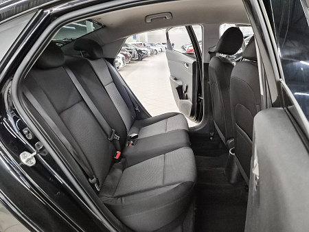 Hyundai Solaris 1.4 MT (100 л.с.), 2017 Hyundai Solaris 1.4 MT (100 л.с.), 2017 — купить в Нижнем Новгороде