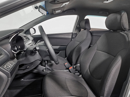 Kia Rio 1.6 AT (123 л.с.), 2015 Kia Rio 1.6 AT (123 л.с.), 2015 — купить в Нижнем Новгороде