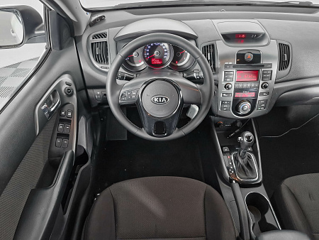 Kia Cerato 6-speed 1.6 AT (126 л.с.), 2012 Kia Cerato 6-speed 1.6 AT (126 л.с.), 2012 — купить в Нижнем Новгороде