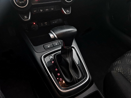 Kia Rio X-Line 1.6 AT (123 л.с.), 2020 Kia Rio X-Line 1.6 AT (123 л.с.), 2020 — купить в Нижнем Новгороде