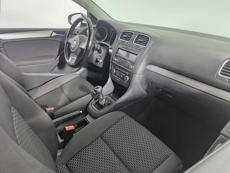 Volkswagen Golf 1.6 MT (102 л.с.), 2012 Volkswagen Golf 1.6 MT (102 л.с.), 2012 — купить в Нижнем Новгороде