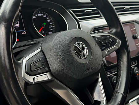 Volkswagen Passat 2.0 AMT (190 л.с.), 2020 — купить в Нижнем Новгороде