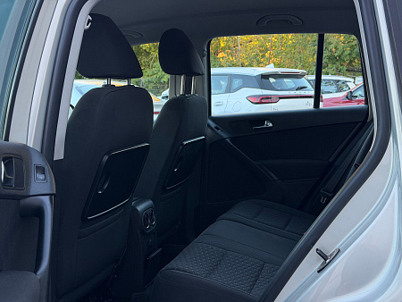 Volkswagen Tiguan 2.0 AT (170 л.с.) 4WD, 2010 — купить в Нижнем Новгороде