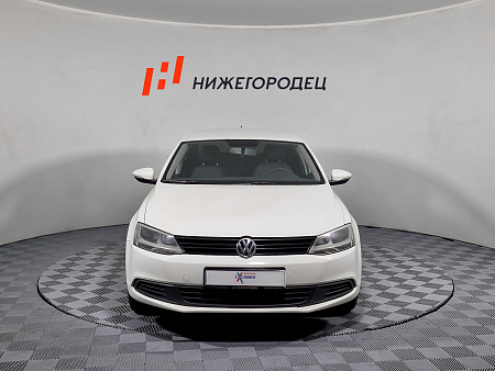 Volkswagen Jetta 1.6 AT (105 л.с.), 2014 — купить в Нижнем Новгороде