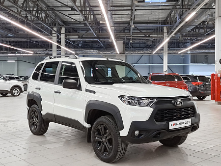 Lada (Ваз) Niva Travel 1.7 MT (83 л.с.) 4WD, 2024 Lada (Ваз) Niva Travel 1.7 MT (83 л.с.) 4WD, 2024 — купить в Нижнем Новгороде